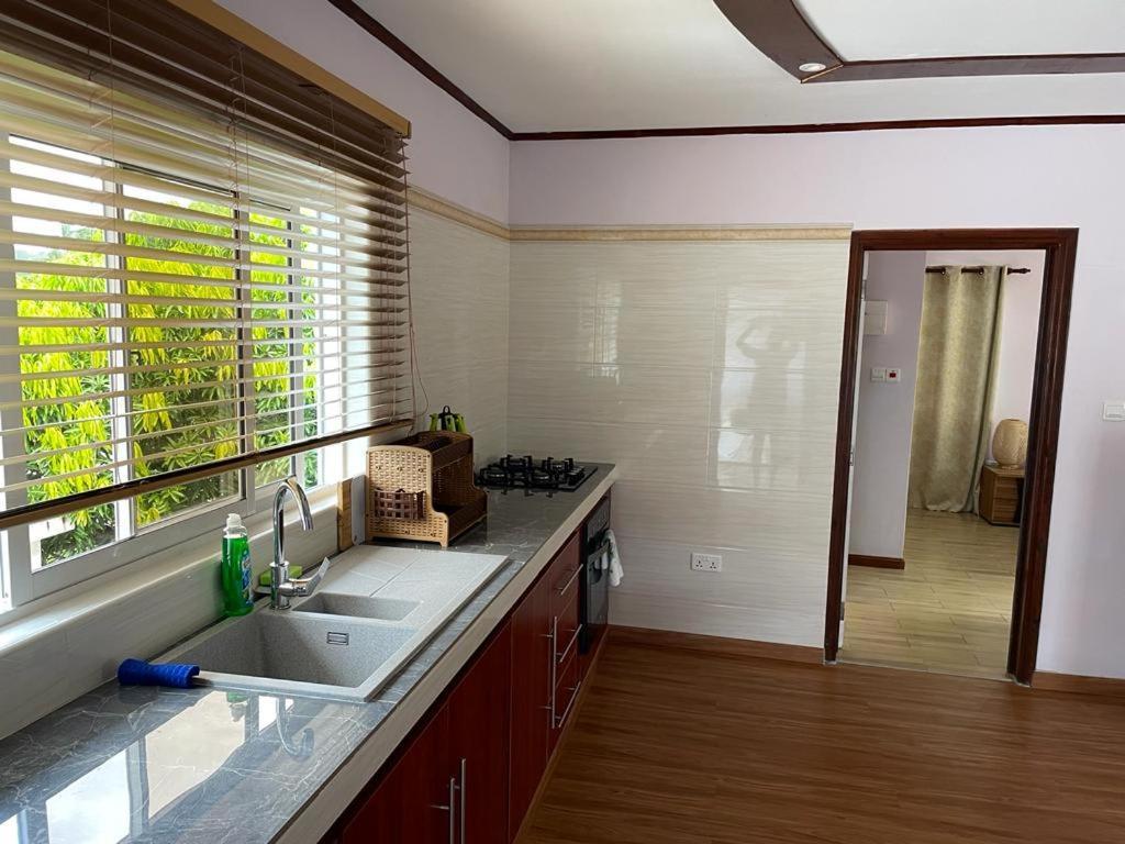 Mokara Holiday Apartment Anse Royale Esterno foto