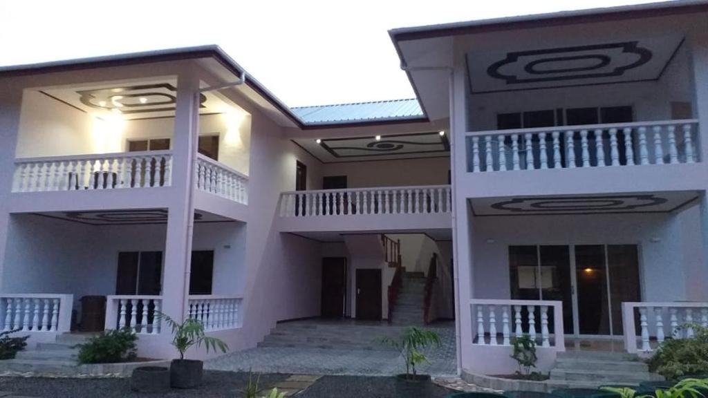 Mokara Holiday Apartment Anse Royale Esterno foto