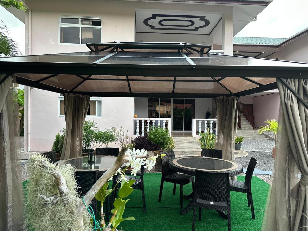 Mokara Holiday Apartment Anse Royale Esterno foto